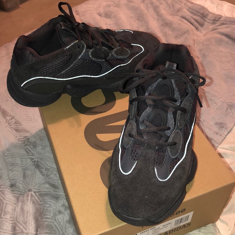 YEEZY 500